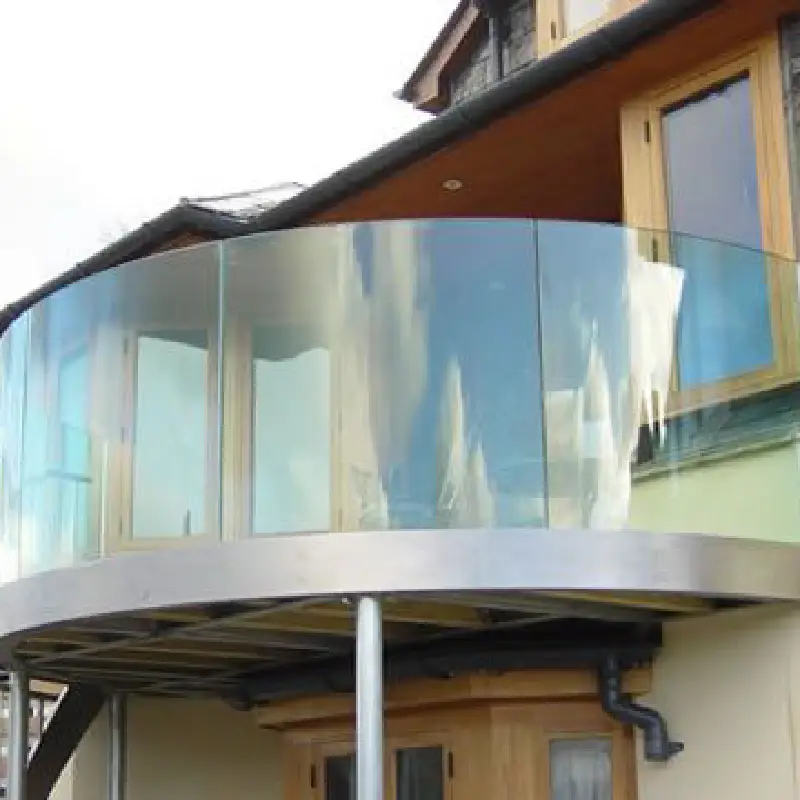 Curved balcony glass (1)