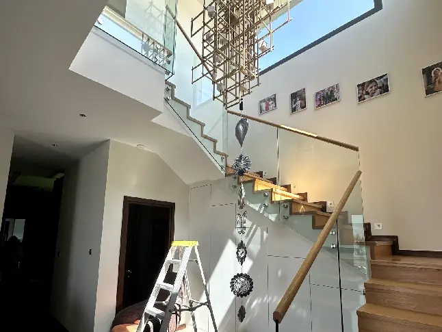 Glass staircase (24)