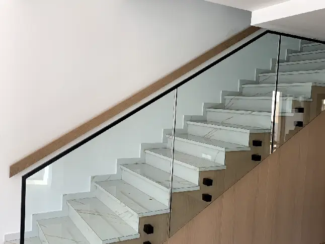 Glass staircase (33)